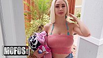 Sex Skylar Vox Girl ในกางเกงลูกไม้