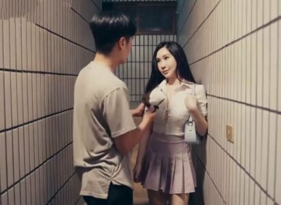 ความสุขของผู้หญิงระเบิดด้วยโจร
