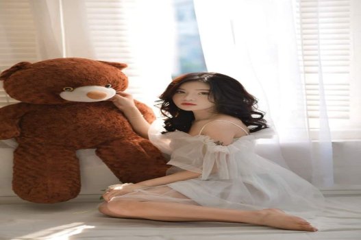 หัวใจของ Thu Ngo แตกสลายเมื่อแฟนของเธอถ่ายทำแอบถ่ายอย่างลับๆ